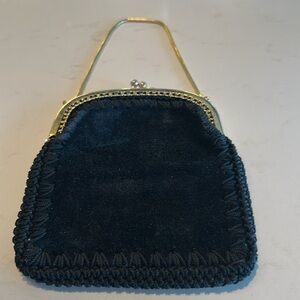 Vintage Italian Black Velour
Braided/ Edge Chain Purse Kisslock